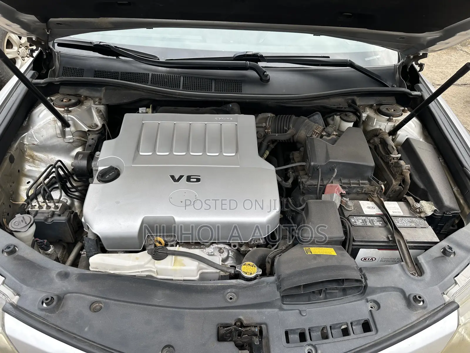 Toyota Camry 2012 Silver
