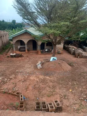 3bdrm Bungalow in Olokuta Estate, Abeokuta South for sale