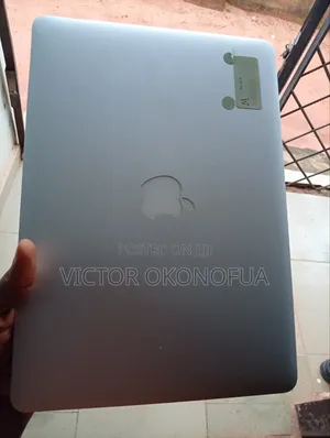 Laptop Apple MacBook 2012 4GB Intel Core i5 SSD 250GB