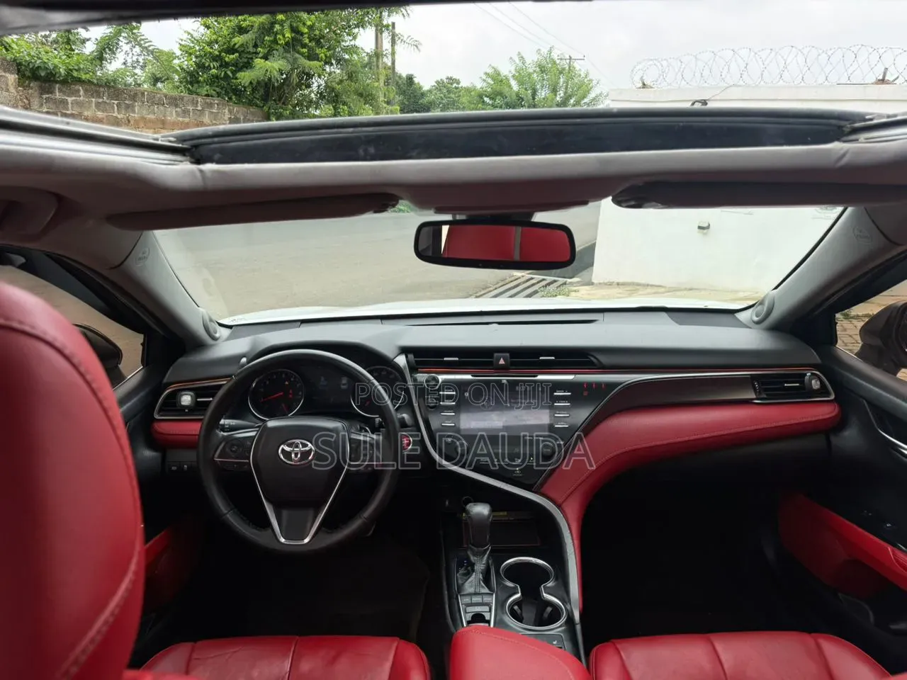 Toyota Camry 2019 White