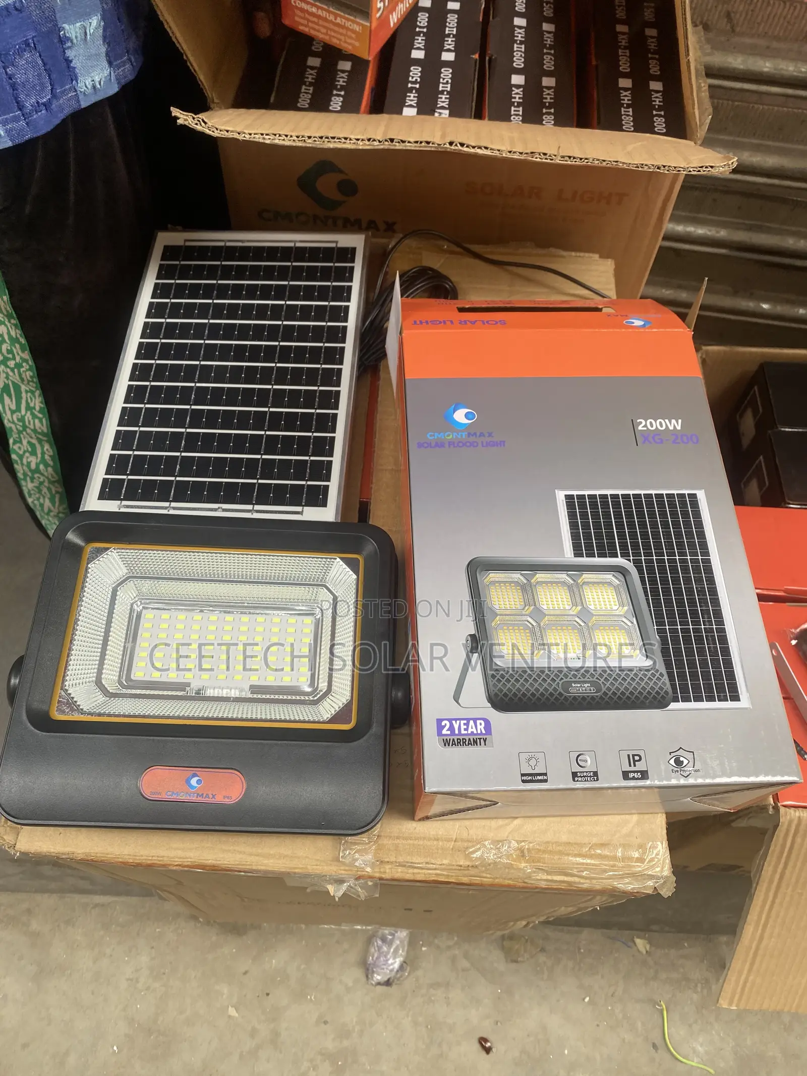 200w Cmontmax Solar Flood Light