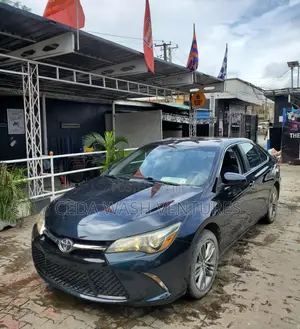 Toyota Camry SE 4dr Sedan (2.5L 4cyl 6A) 2015 Blue