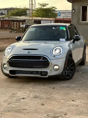 Mini Cooper 2018 Silver