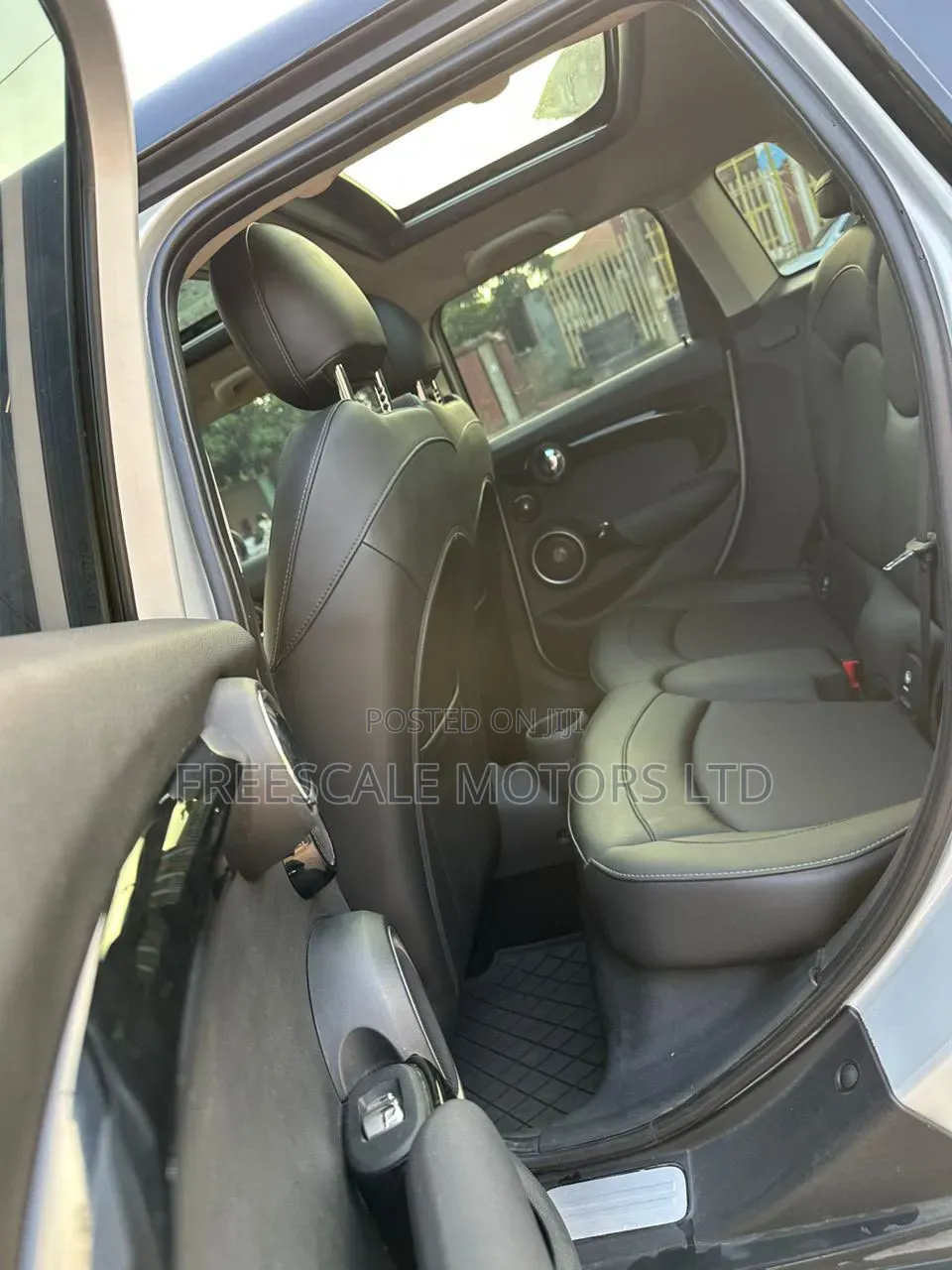 Mini Cooper 2018 Silver