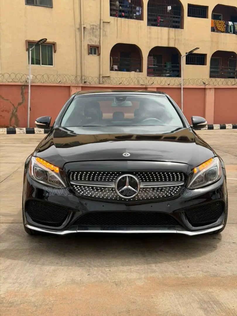 Mercedes-Benz C300 2017 Black