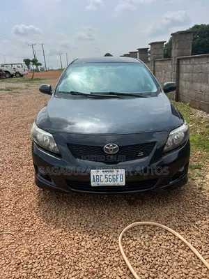 Toyota Corolla 2010 Black
