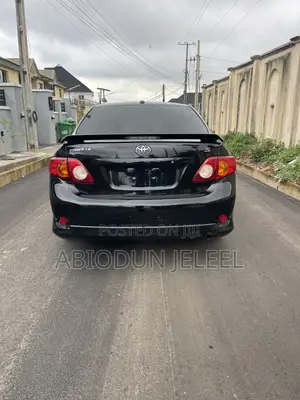 Toyota Corolla 2010 Black