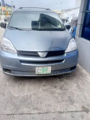 Toyota Sienna LE FWD 2006 Blue