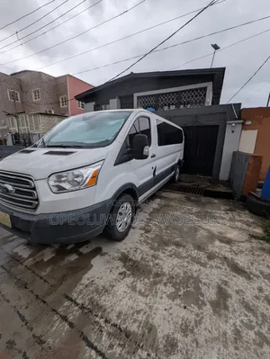 Ford Transit-350 2016 White