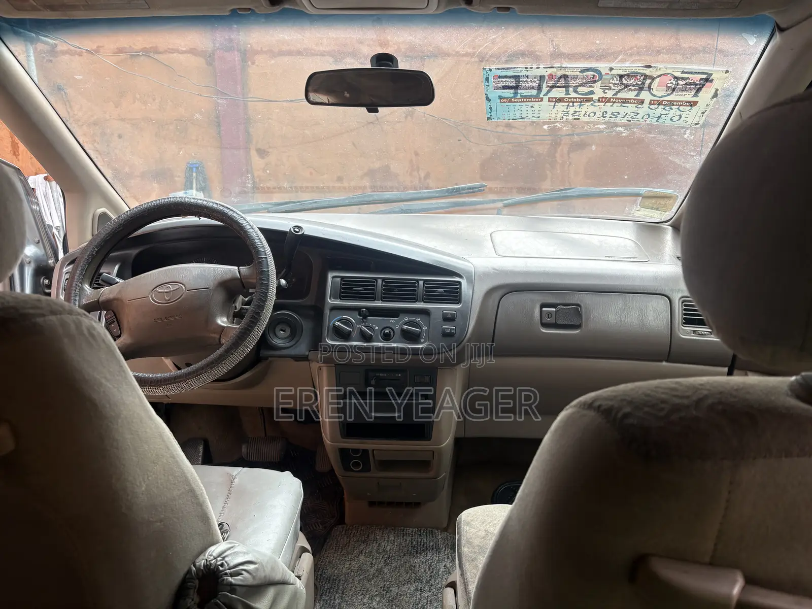 Toyota Sienna LE & 1 hatch 2000 Gray