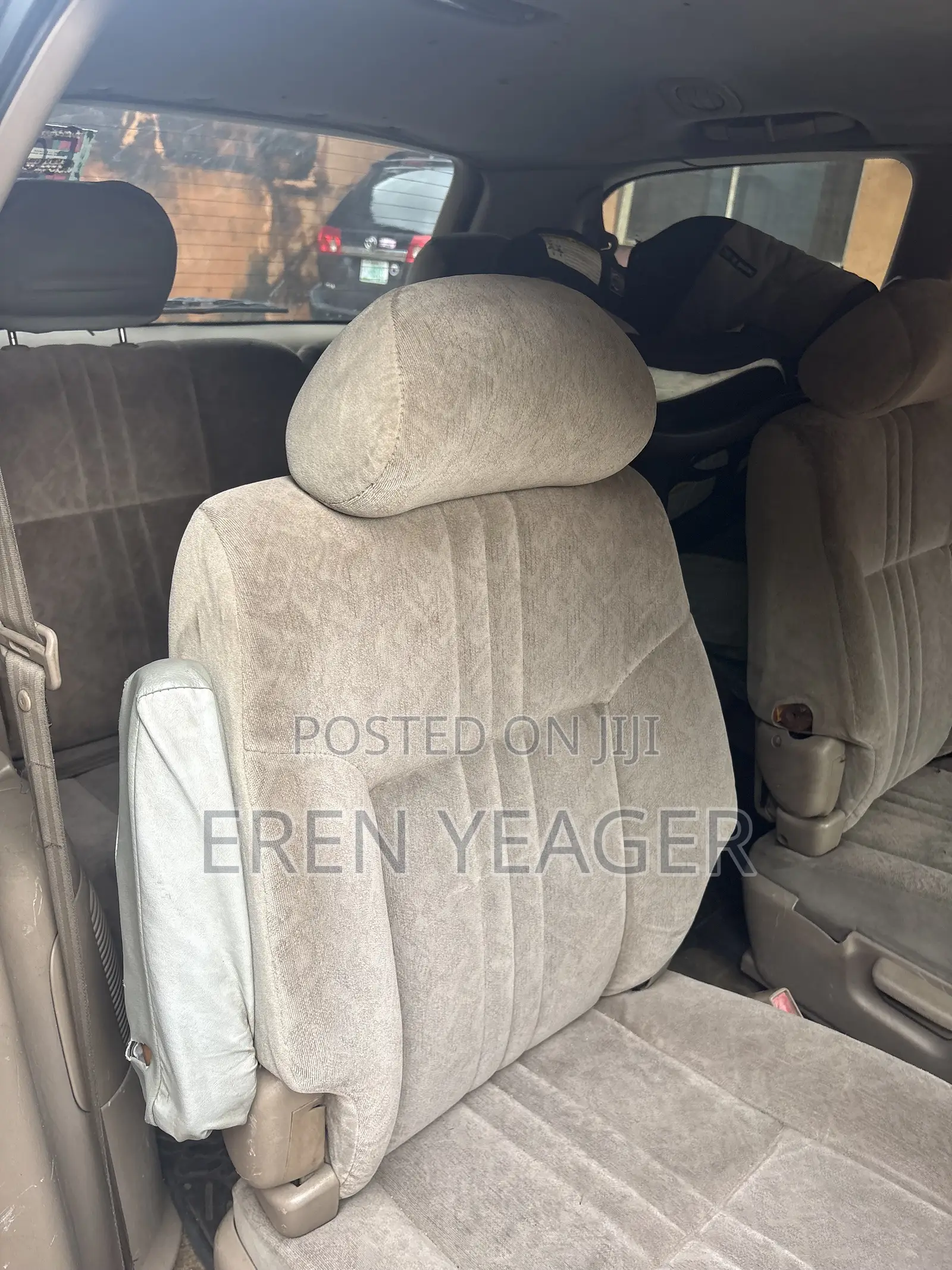 Toyota Sienna LE & 1 hatch 2000 Gray