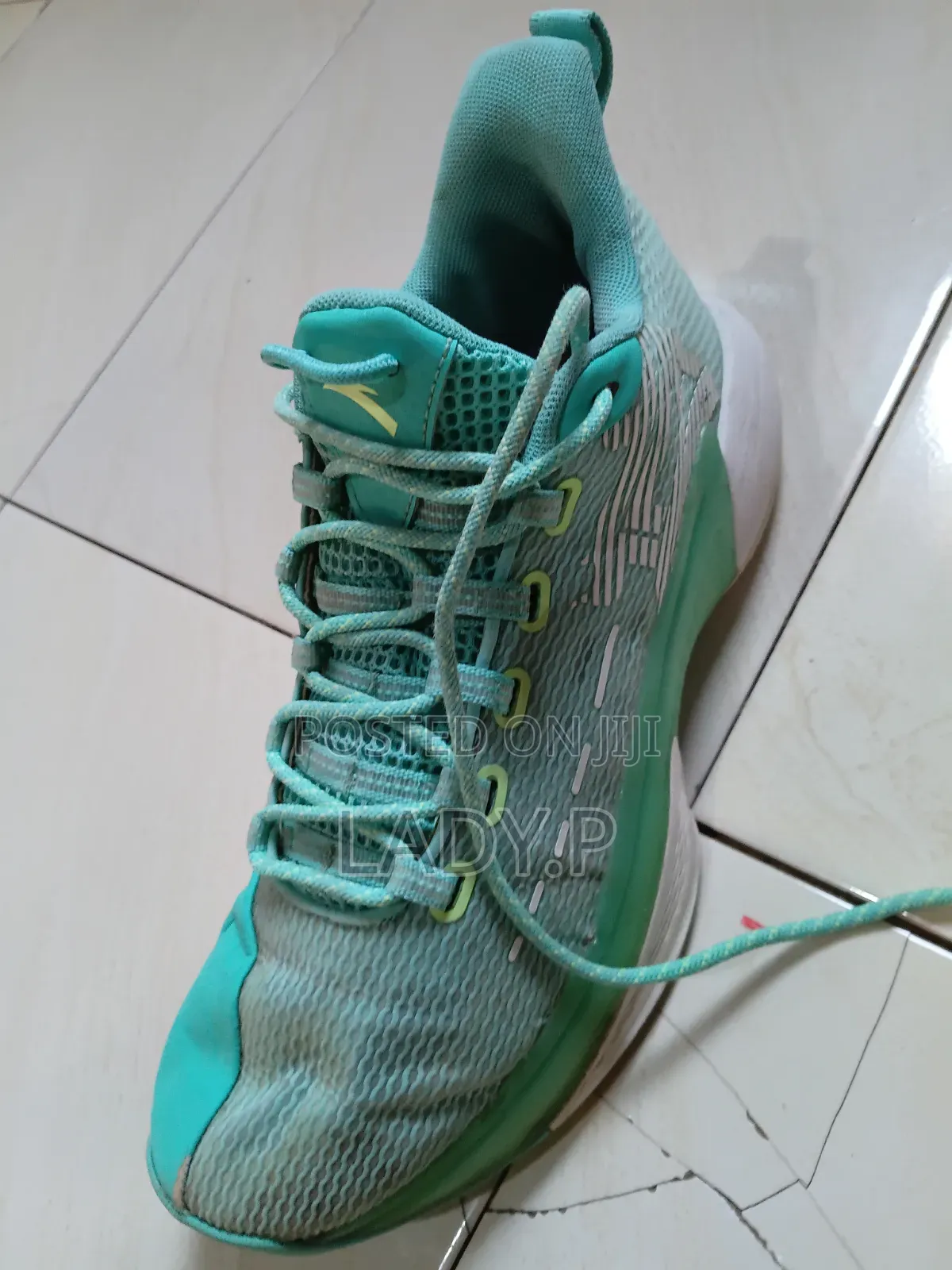 Anta Attack 3 Basketball Shoes - Size 41