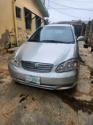 Toyota Corolla LE 2004 Silver