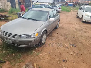 Toyota Camry Automatic 1999 Gray