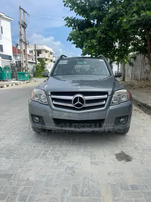 Mercedes-Benz GLK-Class 2010 Gray