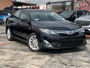 Toyota Camry XLE 4dr Sedan (3.5L 6cyl 6A) 2014 Black