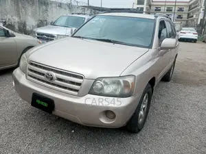 Toyota Highlander 2005 Gold