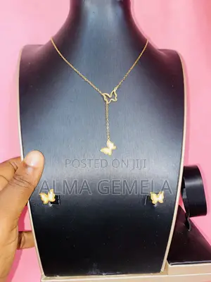 Good Quality and Unique Steel Necklace