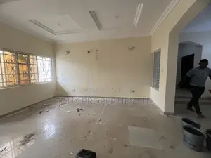 18bdrm Block of Flats in Garki 2 for rent