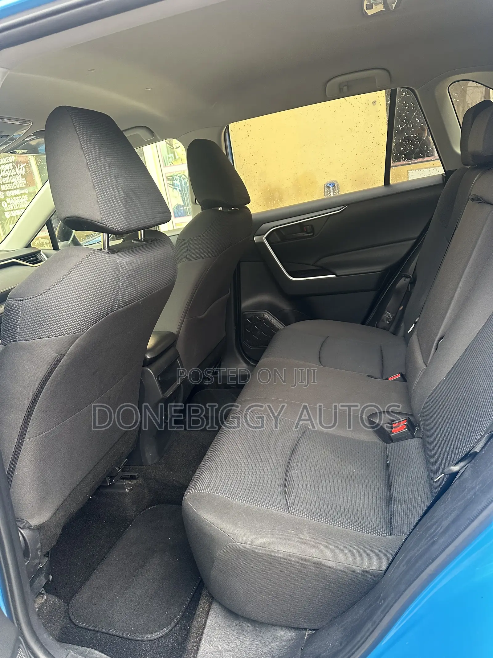 Toyota RAV4 2019 Blue