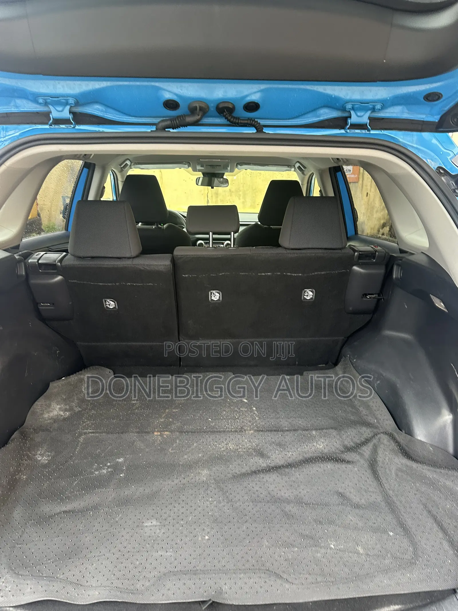 Toyota RAV4 2019 Blue