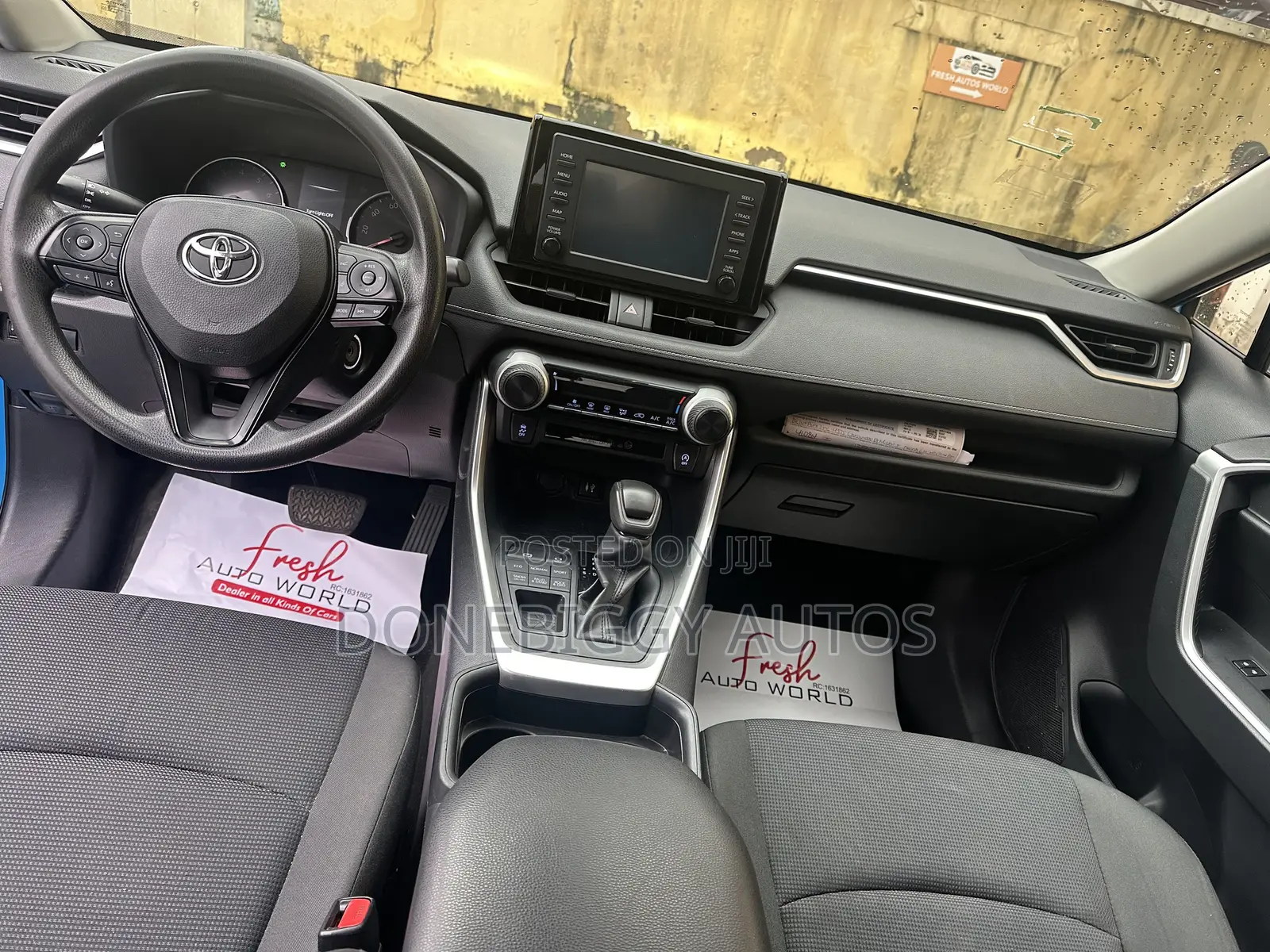 Toyota RAV4 2019 Blue