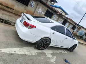 Lexus ES 350 2011 White