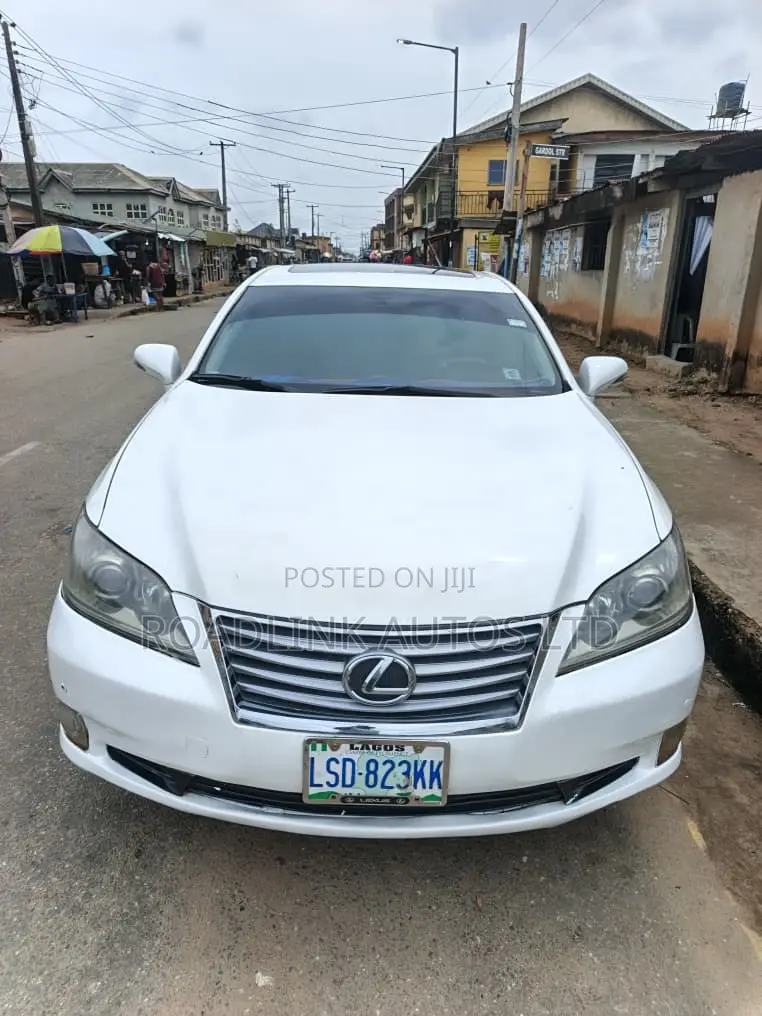 Lexus ES 350 2011 White