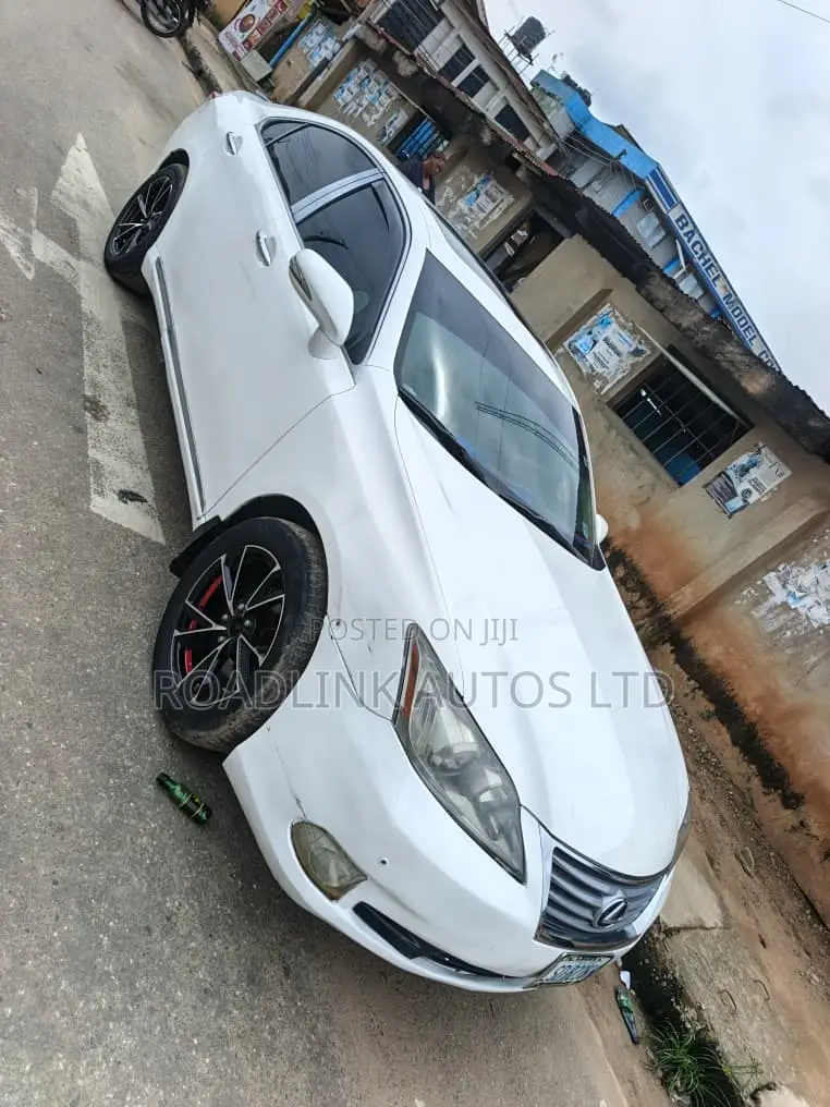 Lexus ES 350 2011 White