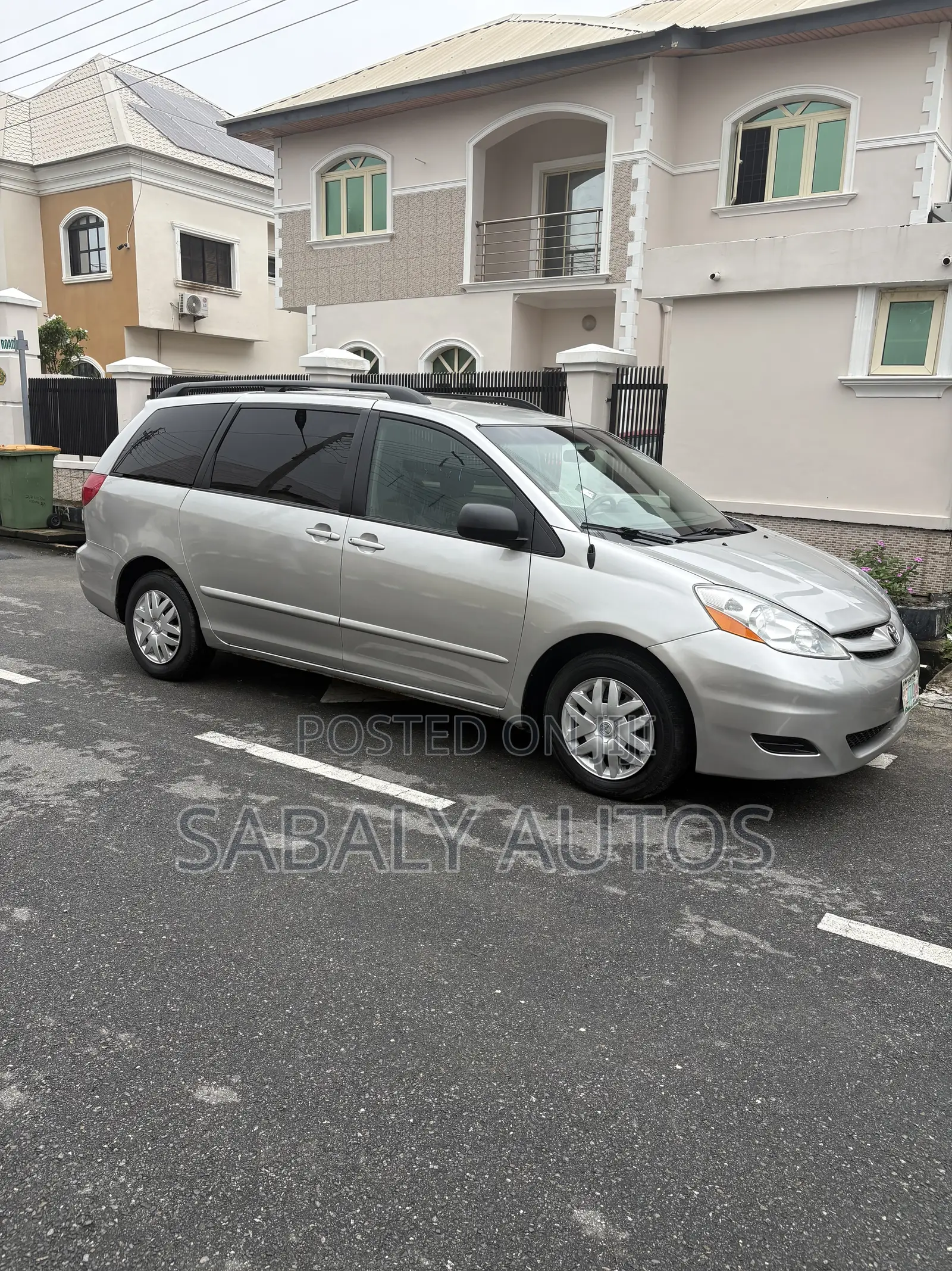 Toyota Sienna LE 2008 Silver