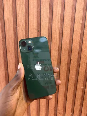 Apple iPhone 13 128 GB Green