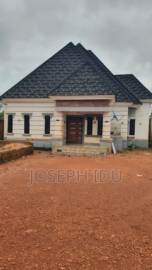 3bdrm Bungalow in Edem Road, Enugu for sale