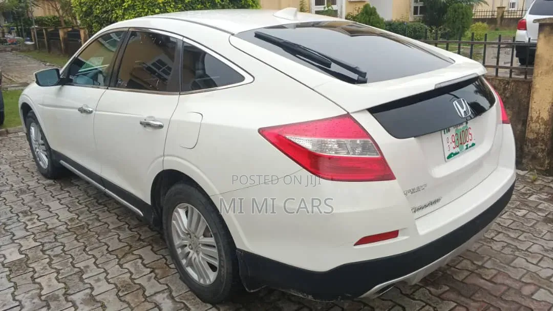 Honda Crosstour 2015 White