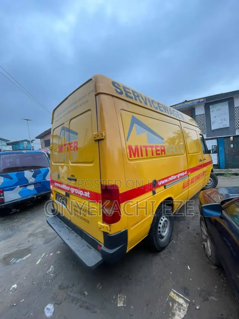 Volkswagen LT 2005 Yellow