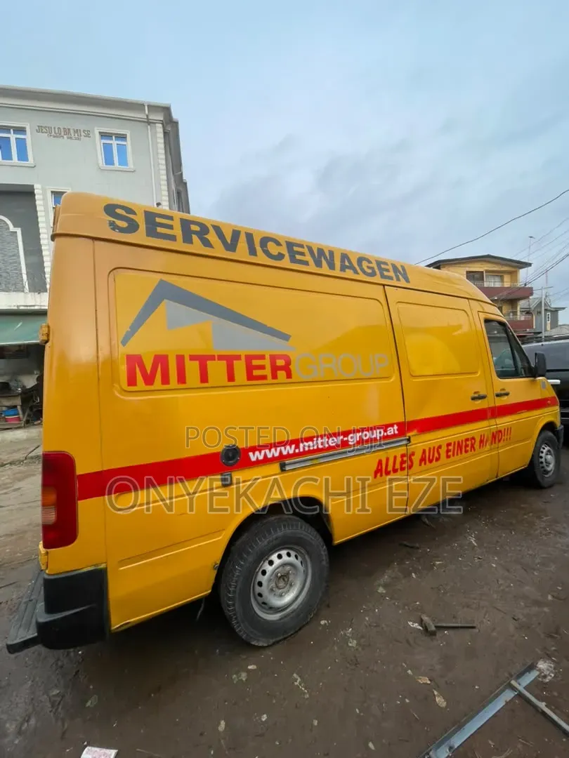 Volkswagen LT 2005 Yellow