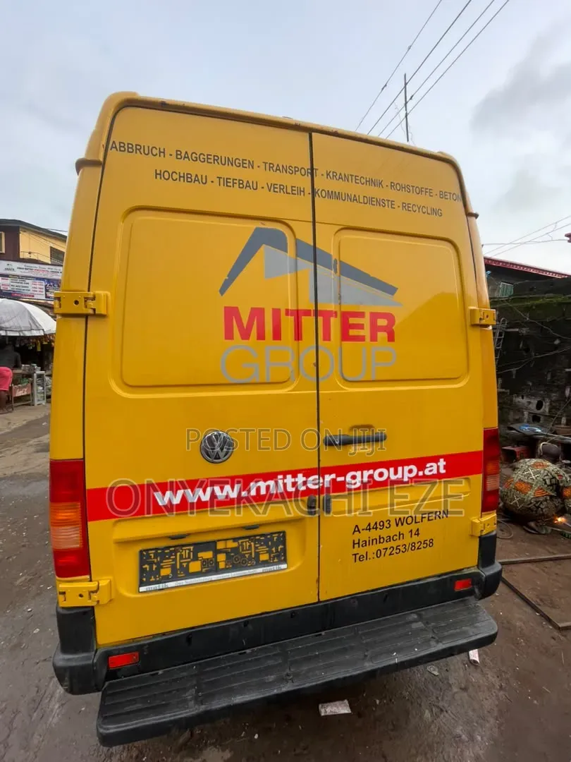 Volkswagen LT 2005 Yellow