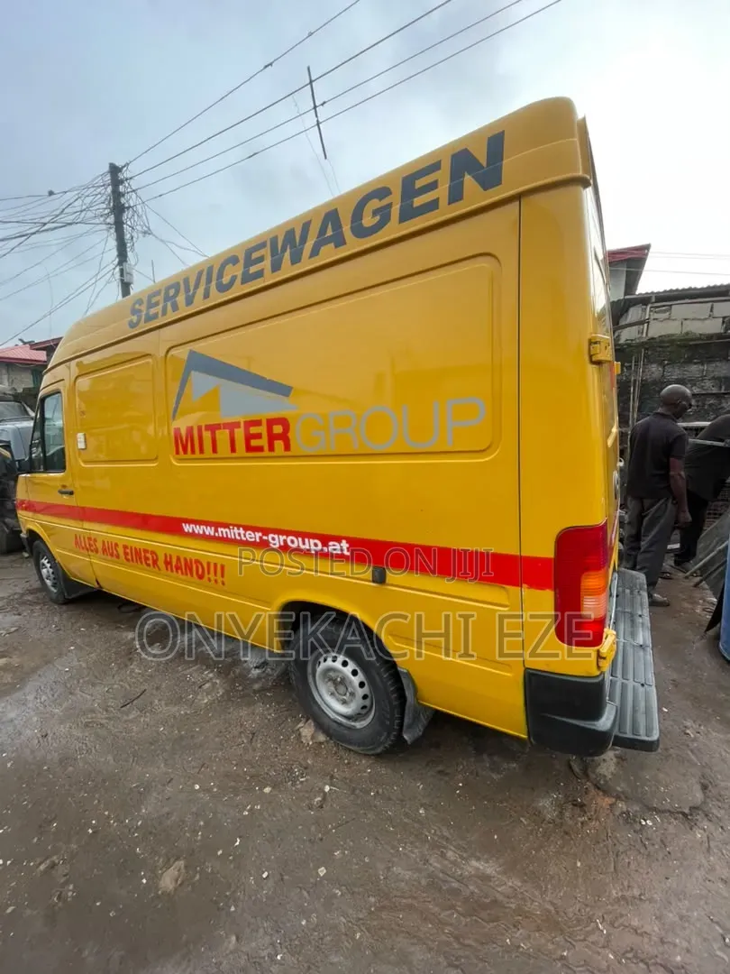 Volkswagen LT 2005 Yellow