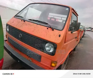 Volkswagen Transporter 2000 Orange