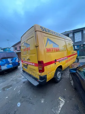 Volkswagen LT 2005 Yellow