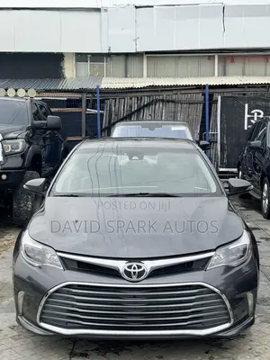 Toyota Avalon XLE Premium FWD Sedan (3.6L 6cyl 6A) 2016 Gray