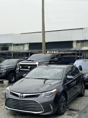 Toyota Avalon XLE Premium FWD Sedan (3.6L 6cyl 6A) 2016 Gray