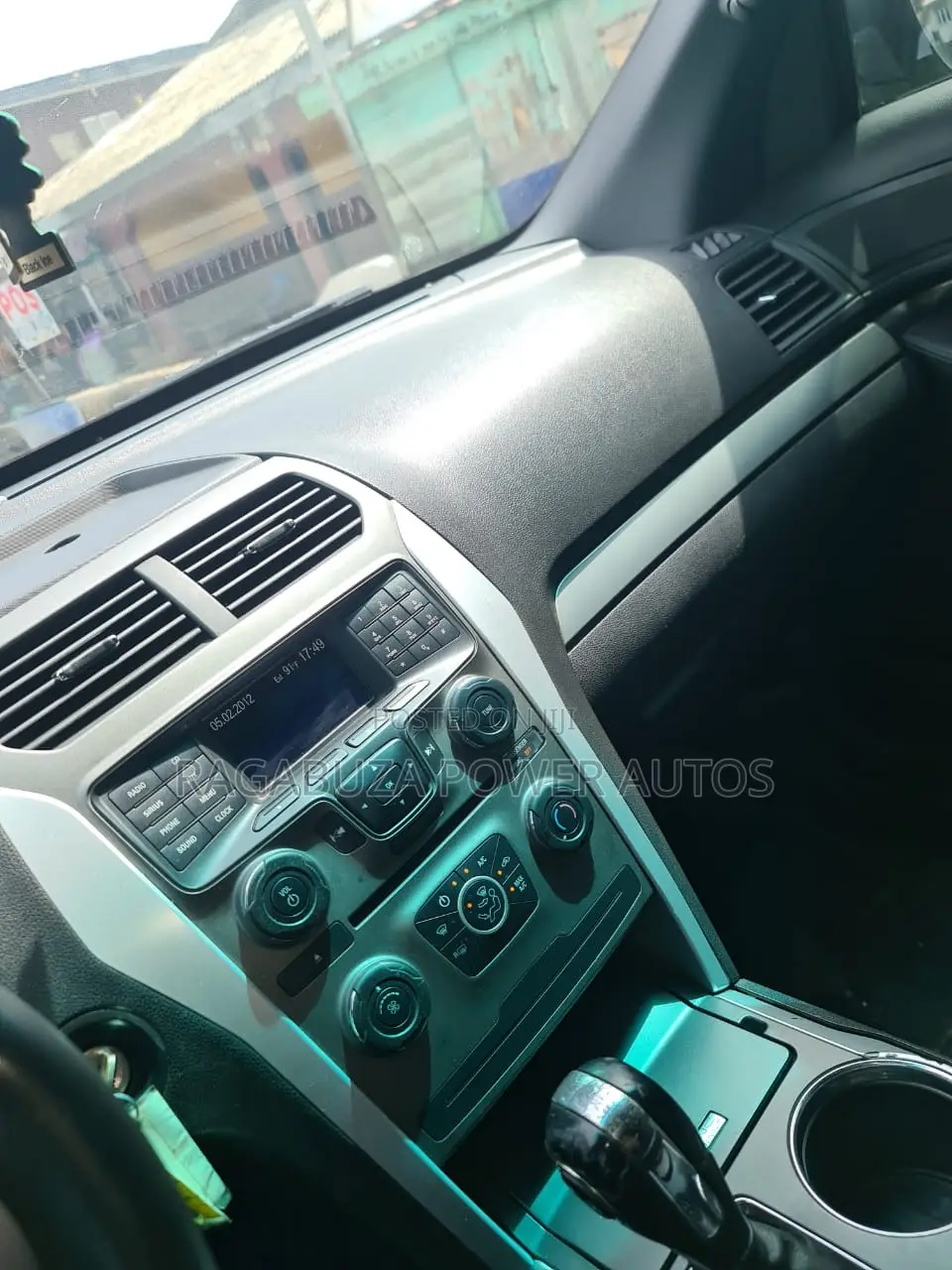 Ford Explorer 2011 White