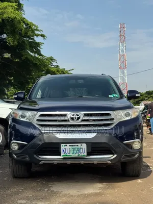 Toyota Highlander 2013 Blue