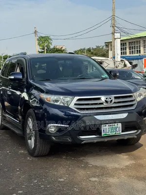 Toyota Highlander 2013 Blue