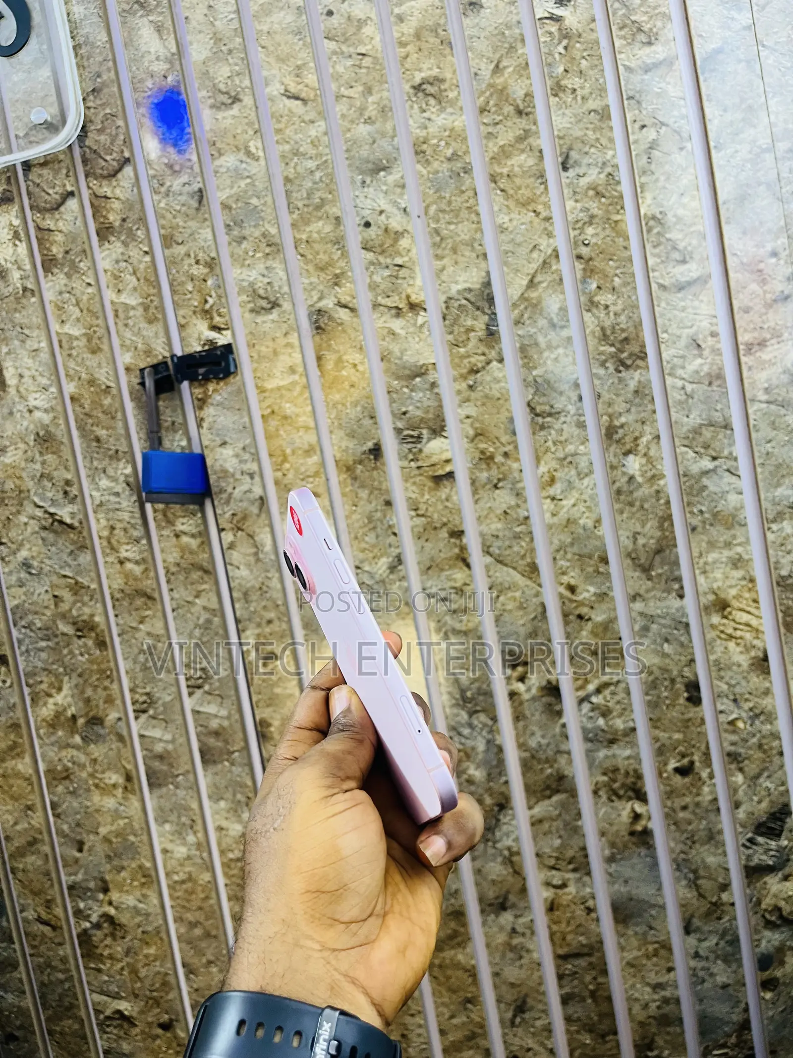 Apple iPhone 15 128 GB Pink