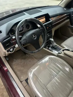 Mercedes-Benz GLK-Class 2009