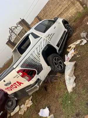 Tail Board Toyota Sticker