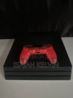 Clean Playstation 4 Pro 1tb + 1 Controller (Excellent Condition)