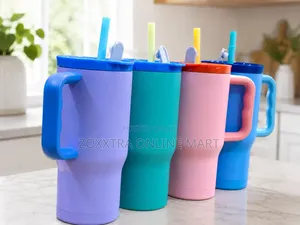 700ml Handled Tumbler Cup With Straw