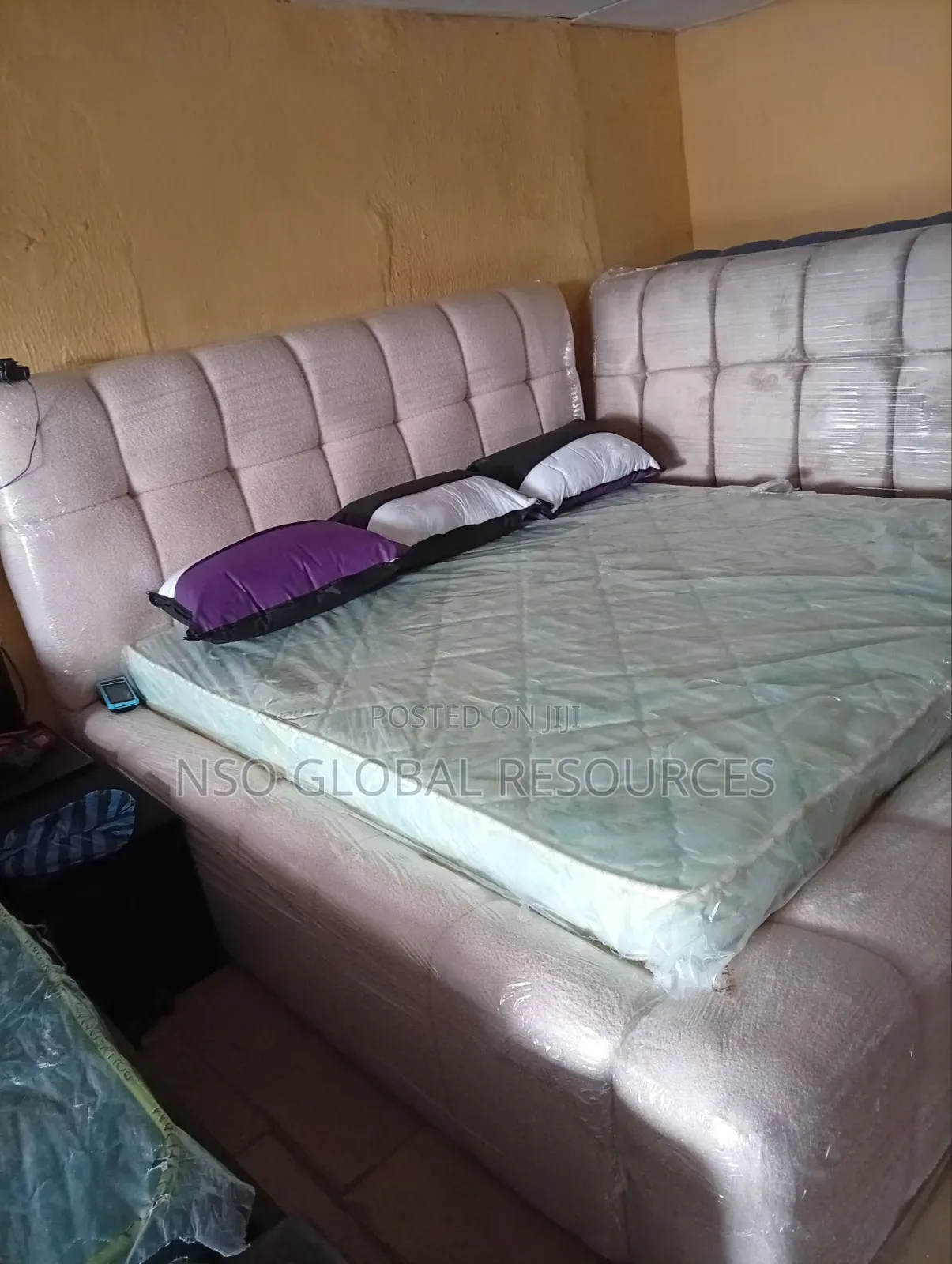 6by6 Cuddling Bedframe Well Designed